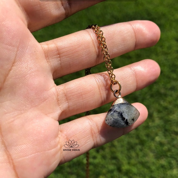 Labradorite Necklace | Gold Plated Stainless Steel - Picture 15 of 16